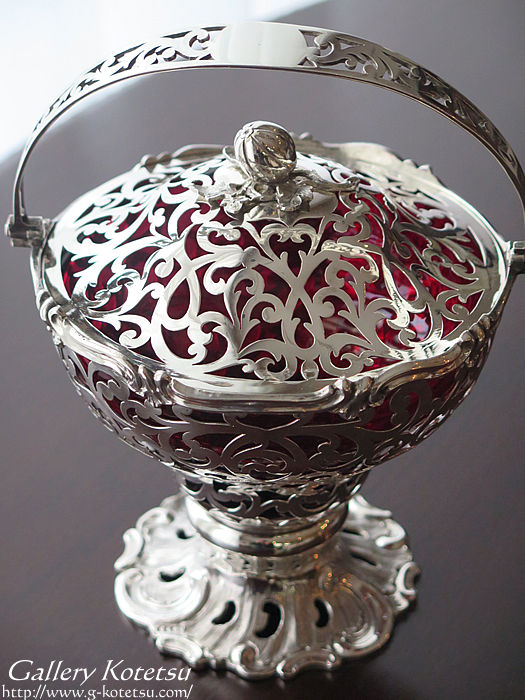AeB[NVo[OXoXPbg antique silver glass basket