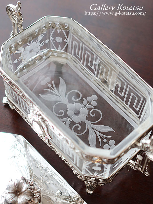 antique silver biscuit box AeB[NVo[@rXPbg{bNX@t`Vo[