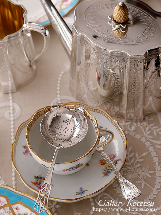 antique silver tea strainer AeB[NVo[@eB[Xg[i[