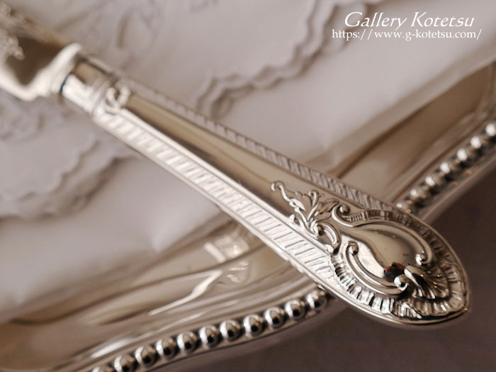 AeB[NVo[@P[LiCt antique silver cake knife