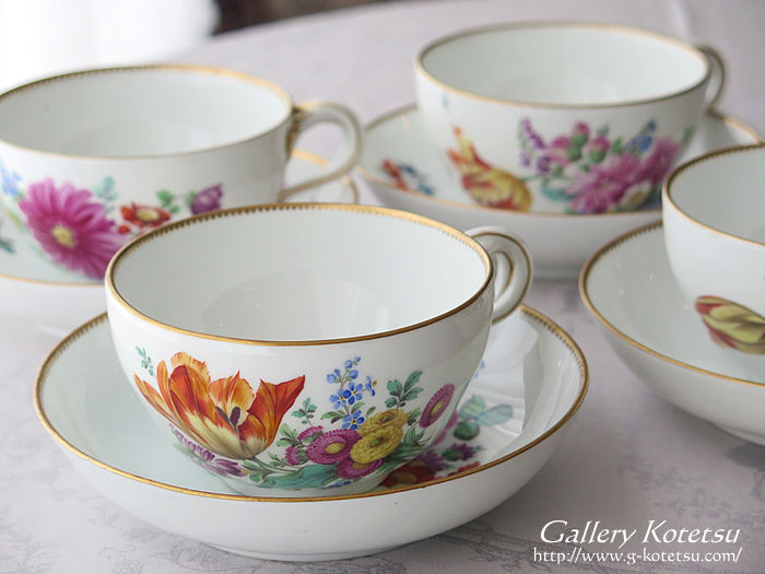 }CZ@}R[j meissen cup&saucer marcolini