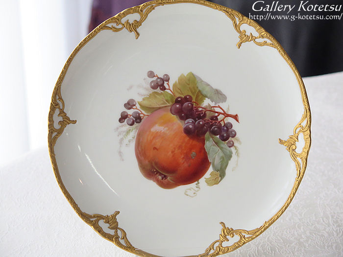 【希少・美品】ドイツ KPM ベルリン  金彩 プレート 花 果実絵  ロココ 希少・美品】ドイツ KPM ベルリン 金彩 プレート 花 果実絵 ロココ