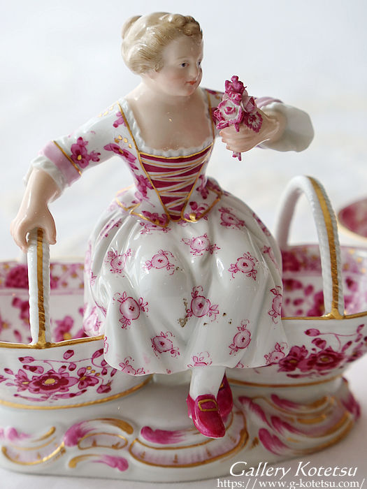 Meissen salt stand