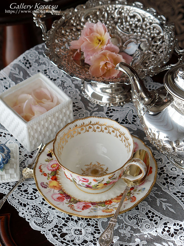 R[|[g@Jbv\[T[v[g coalport Cup&saucer