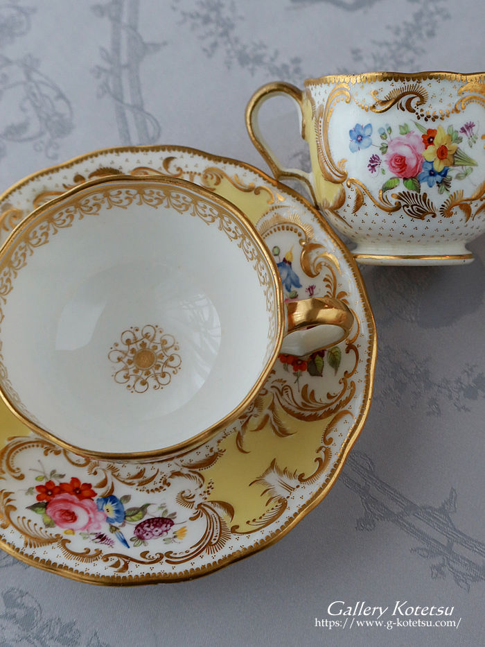 �A���e�B�[�N�@�R�[���|�[�g