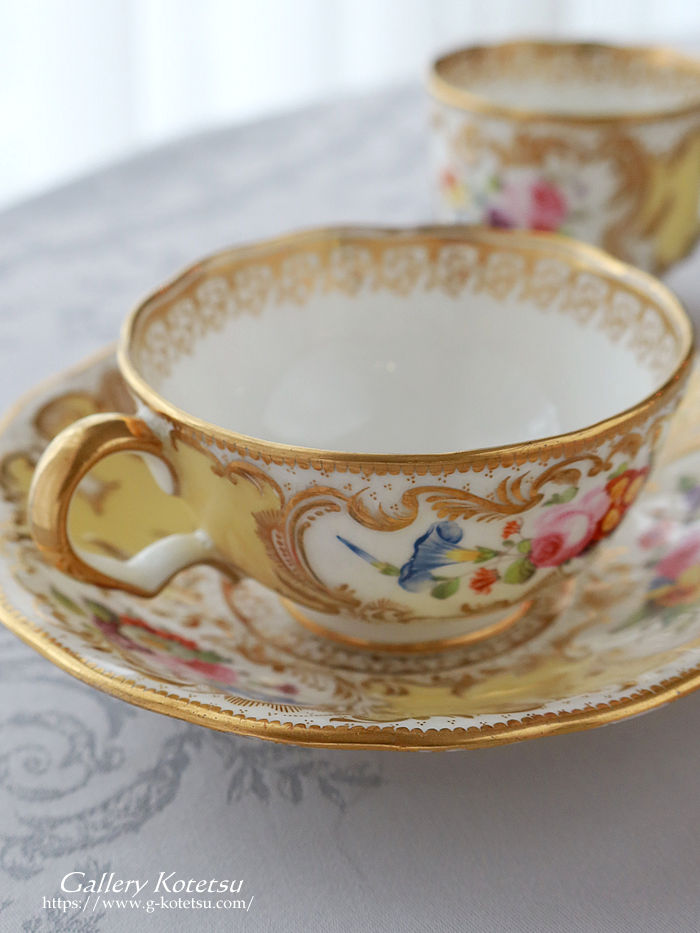 �A���e�B�[�N�@�R�[���|�[�g