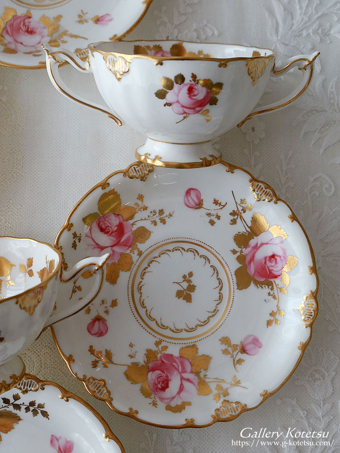 ロイヤルクラウンダービー royal crown derby