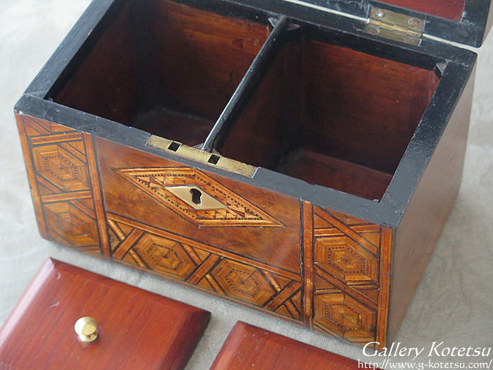 eB[LfB{bNX antique teacaddybox