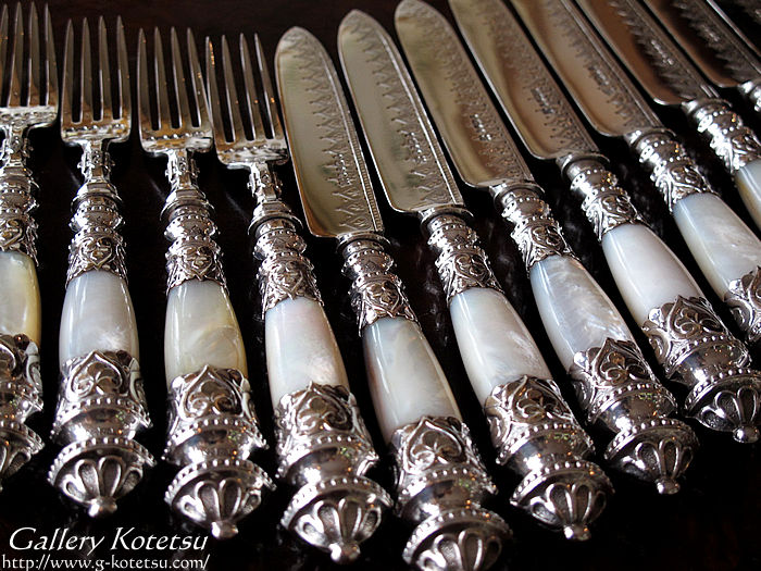 �}�U�[�I�u�p�[���f�U�[�g�J�g�����[