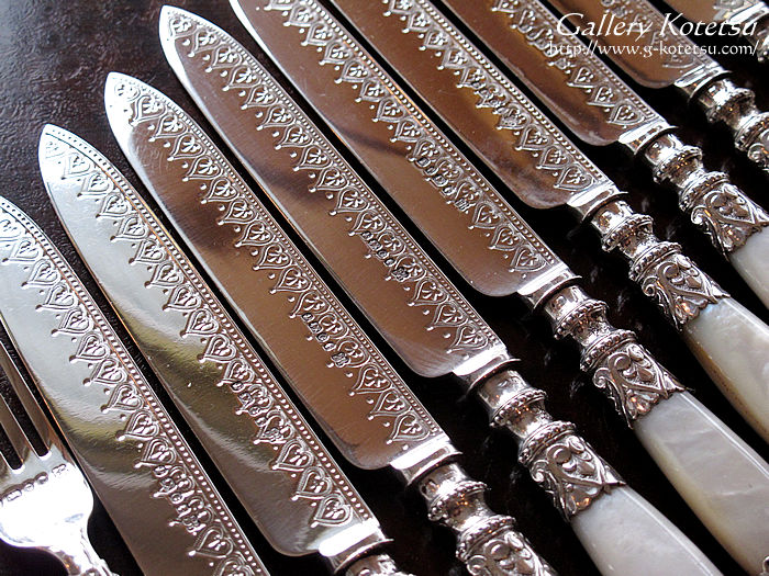 �}�U�[�I�u�p�[���f�U�[�g�J�g�����[