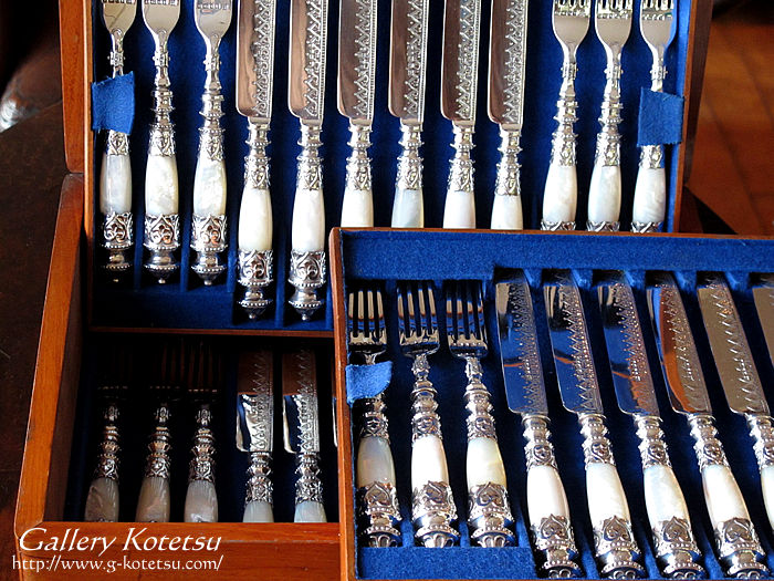 �}�U�[�I�u�p�[���f�U�[�g�J�g�����[