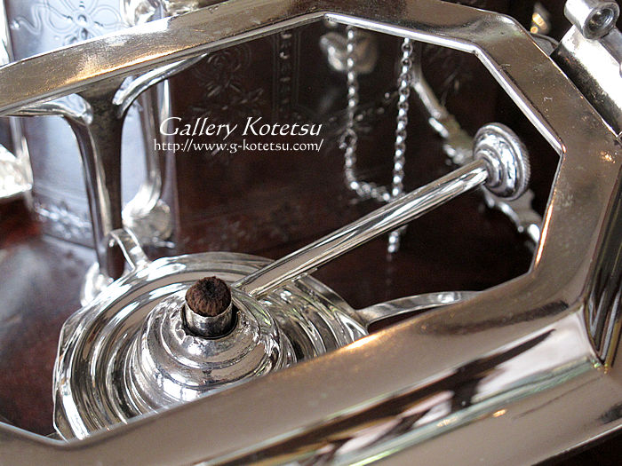 �V���o�[�e�B�[�P�g��