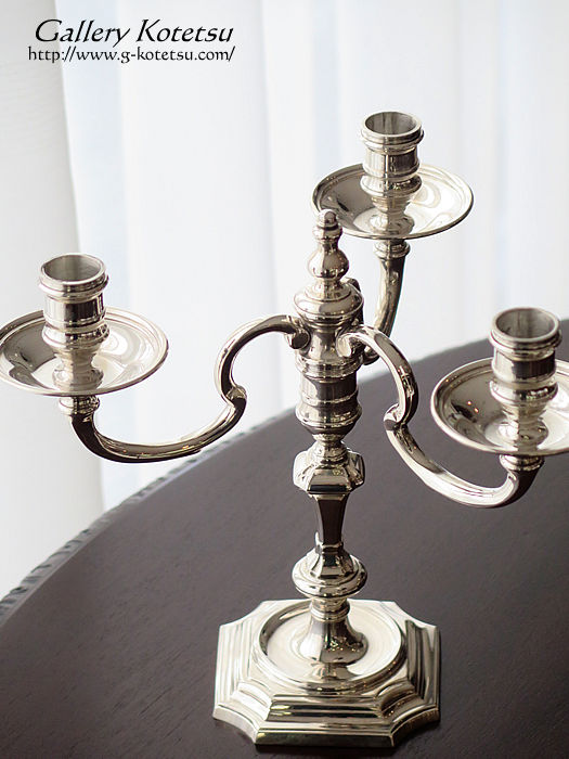 �A���e�B�[�N�V���o�[�L�����f���u�� antique silver candelabura