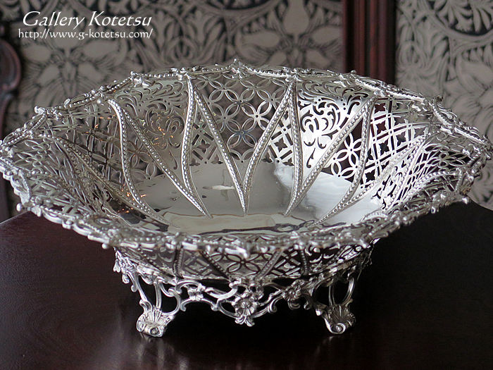 AeB[NVo[oXPbg antique silver basket