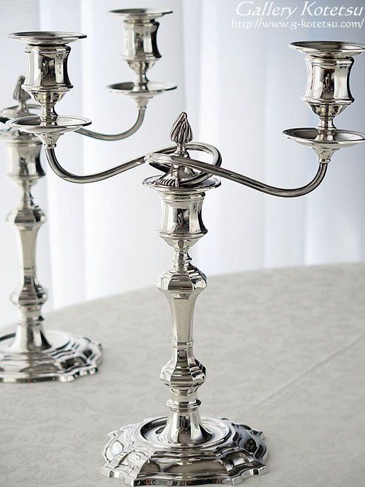 �V���o�[�L�����f���u�� antique silver candelabr