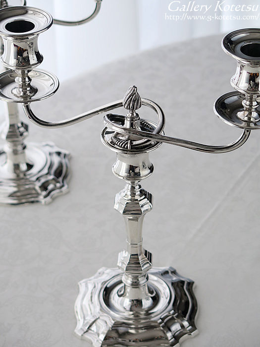 �V���o�[�L�����f���u�� antique silver candelabr
