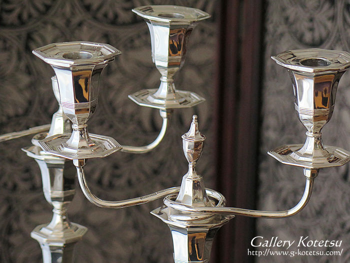 �L�����f���u�� antique silver candelabra