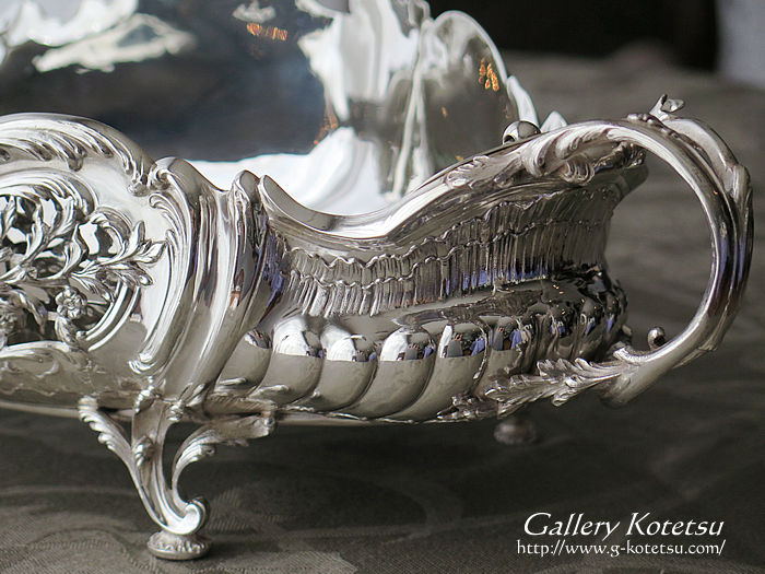 �V���o�[�W�����f�B�j�G�[�� antique silver jardiniere