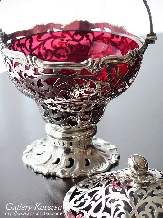 AeB[NVo[OXoXPbg antique silver glass basket