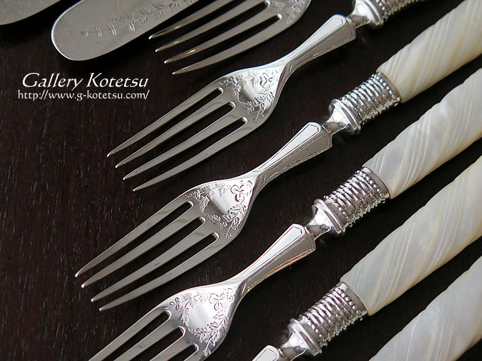 }U[Iup[fU[gJg[ mother of pearl dessert cutlery