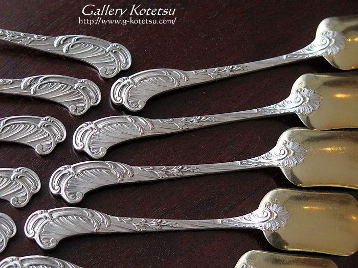 ACXN[Xv[ antique silver icecreamspoon 