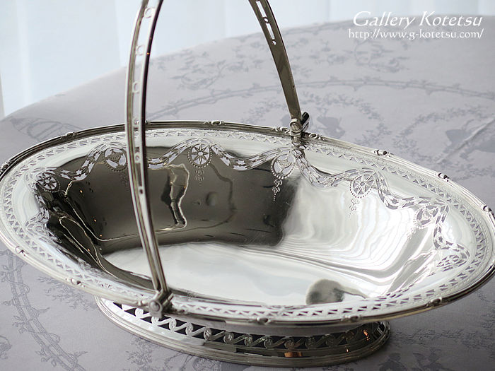 Vo[P[LoXPbg antiquesilver cakebasket