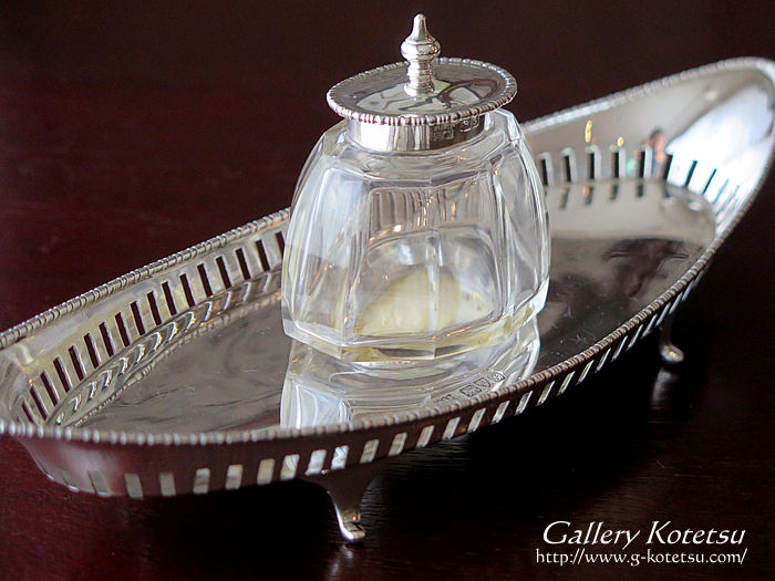 AeB[NVo[@CNX^h antiquesilver inkstand