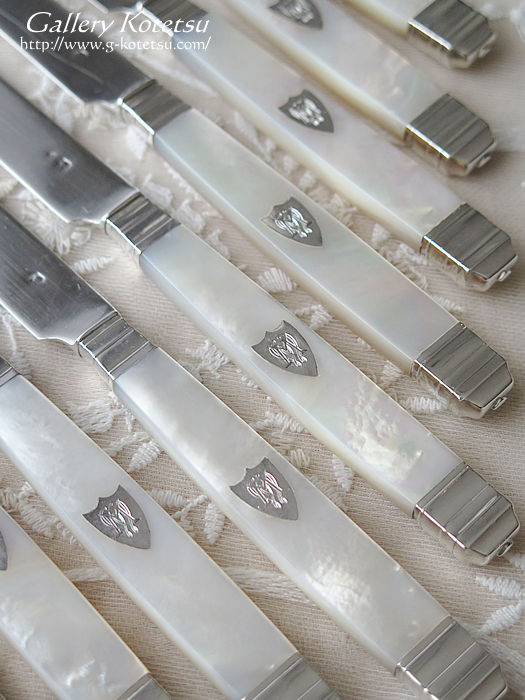 }U[Iup[fU[gJg[ mother of pearl dessert cutlery