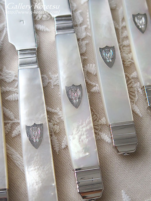 }U[Iup[fU[gJg[ mother of pearl dessert cutlery