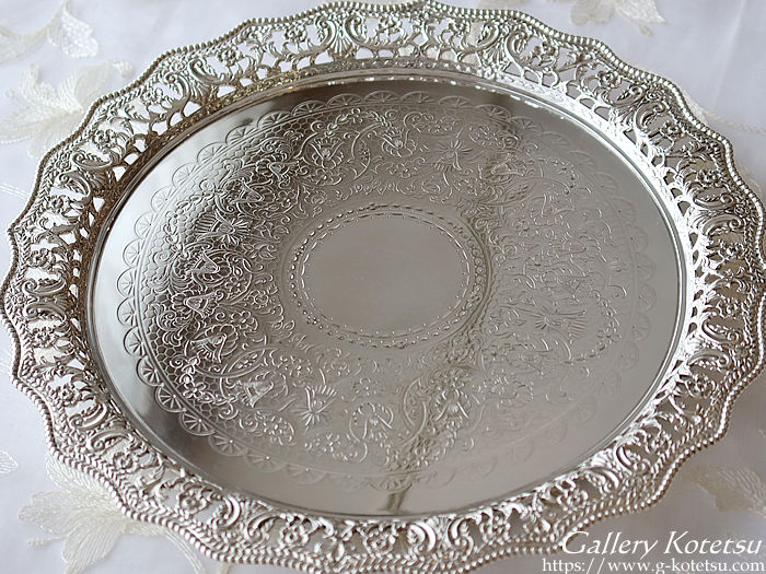 Vo[T@ antiquesilver salver