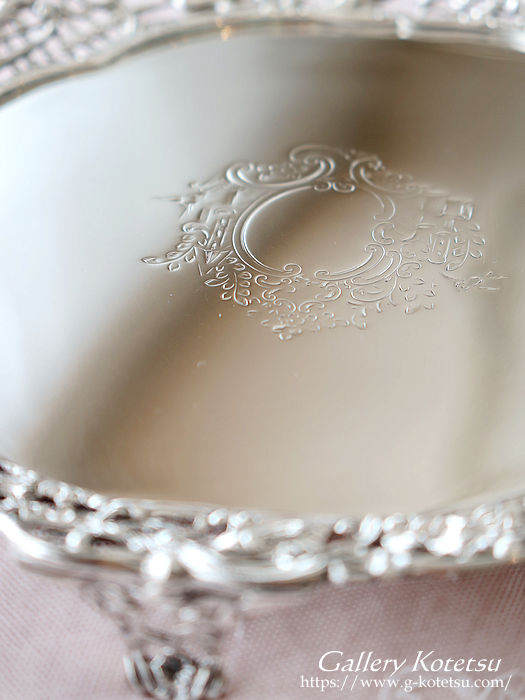 antique silver salver AeB[NVo[@T@