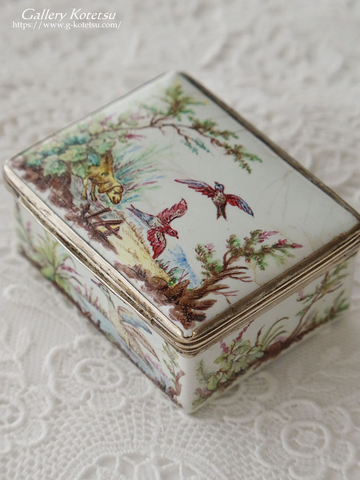 �A���e�B�[�N�V���o�[ antique silver napkin stand
