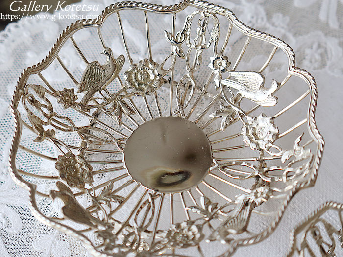 AeB[NVo[ antiquesilver dish