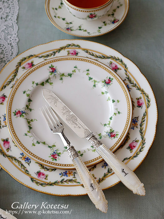 AeB[NVo[@fU[gJg[ antiquesilver dessertcutlery