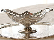 Vo[oXPbg antique silver basket