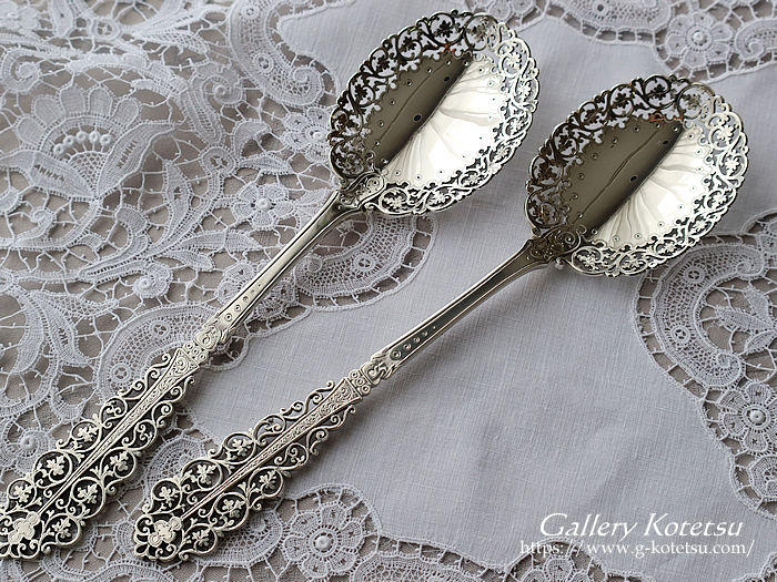 AeB[NVo[ antique silver spoon