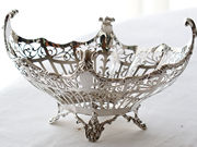 Vo[oXPbg antique silver basket