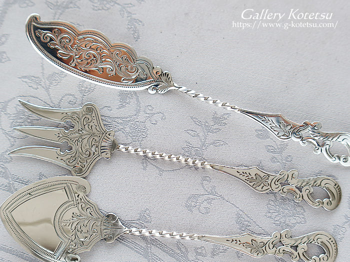 antique silver spoon AeB[NVo[