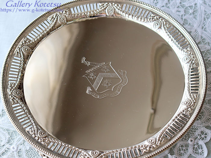 antique silver salver AeB[NVo[@T@