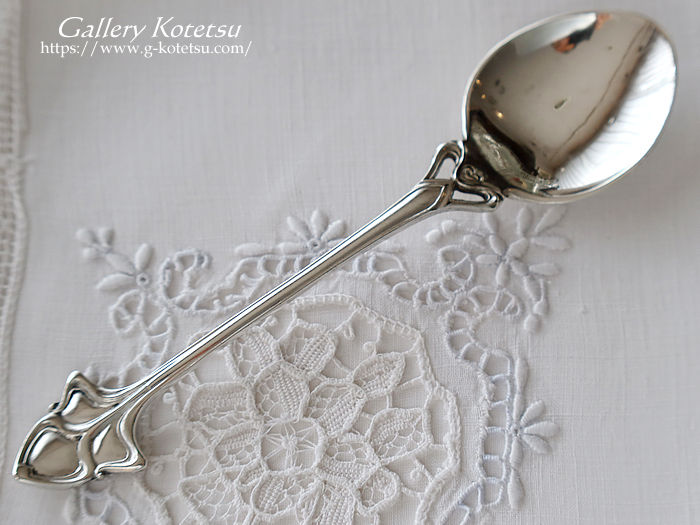 antique silver spoon AeB[NVo[