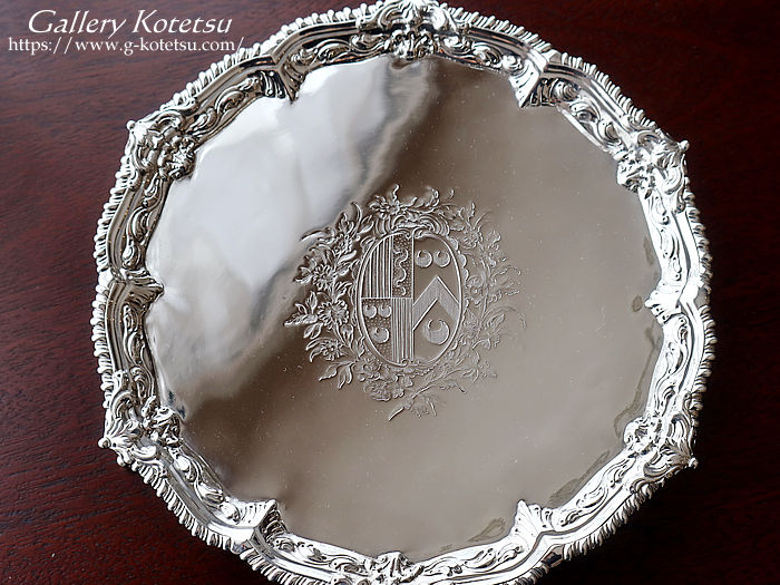 antique silver salver AeB[NVo[@T@