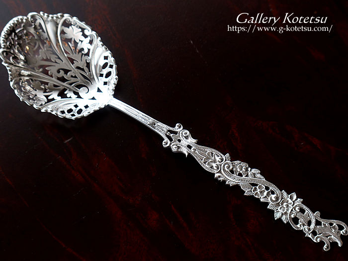 AeB[NVo[@Xv[ antique silver spoon