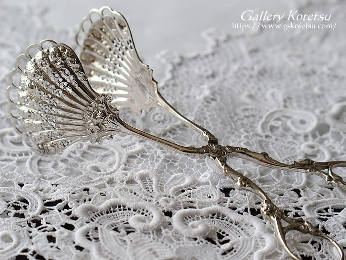 AeB[NVo[@P[LgO antique silver tong