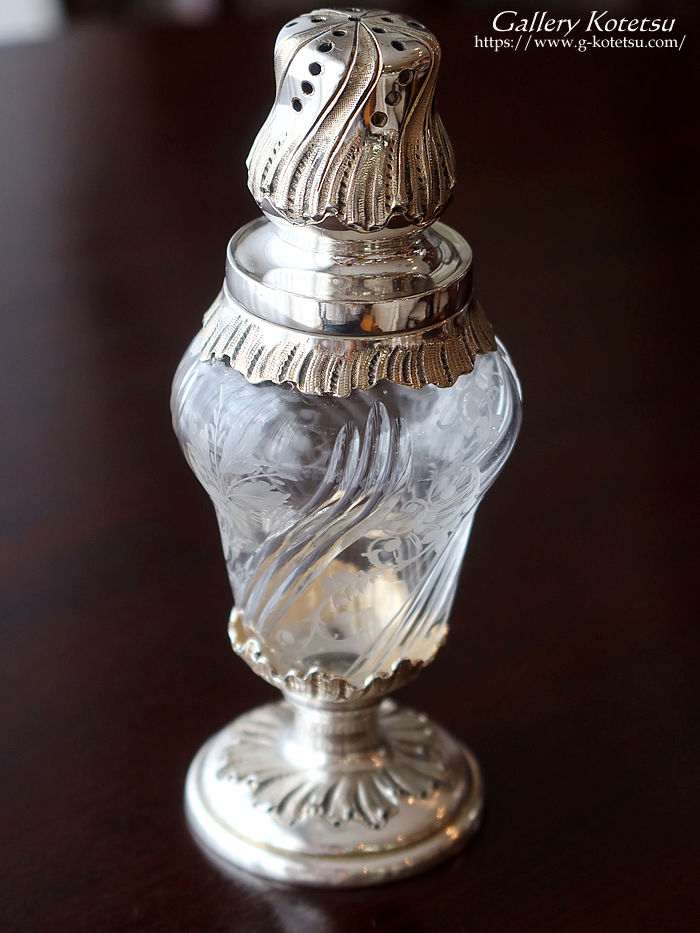 antique silver sugar caster t`Vo[@VK[LX^[