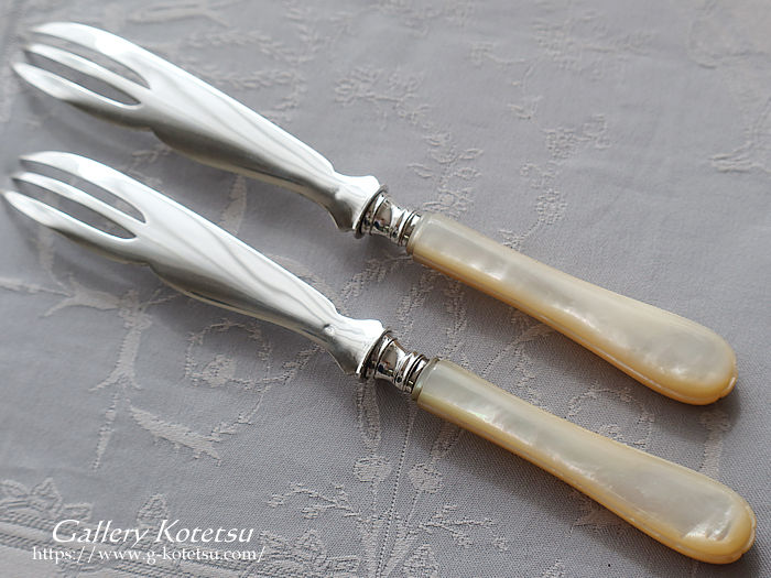 antique silver melon fork@AeB[NVo[@tH[N