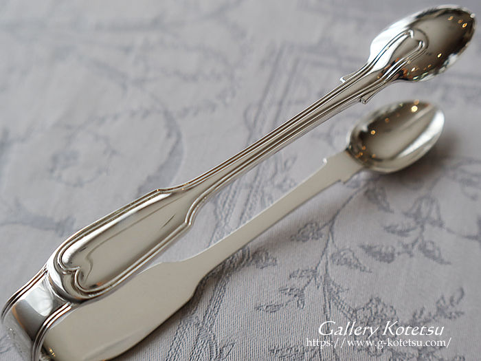 AeB[NVo[@VK[gO antique silver sugar tong