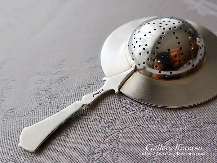 �A���e�B�[�N�V���o�[�@�G�i�����e�B�[�X�g���[�i�[ antique silver enamel tea strainer