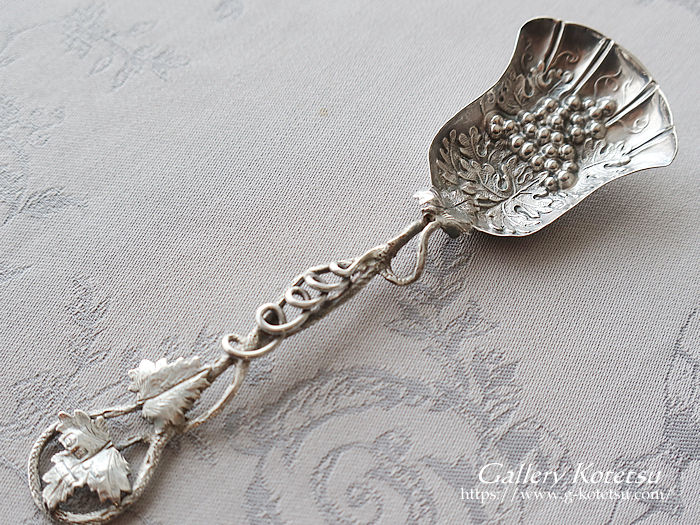 AeB[NVo[@Xv[ antique silver spoon