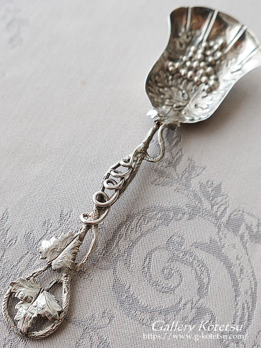 AeB[NVo[@Xv[ antique silver spoon