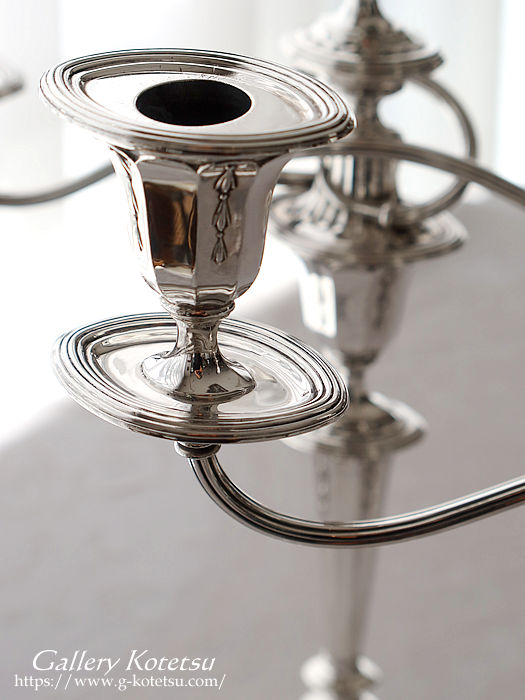 AeB[NVo[@Lfu antique silver candelabra